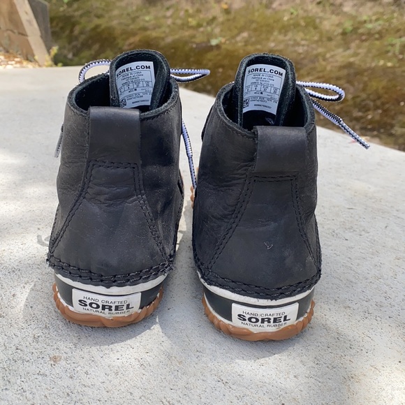 Sorel Out n About Lace Up Black & White Boots - Picture 4 of 9